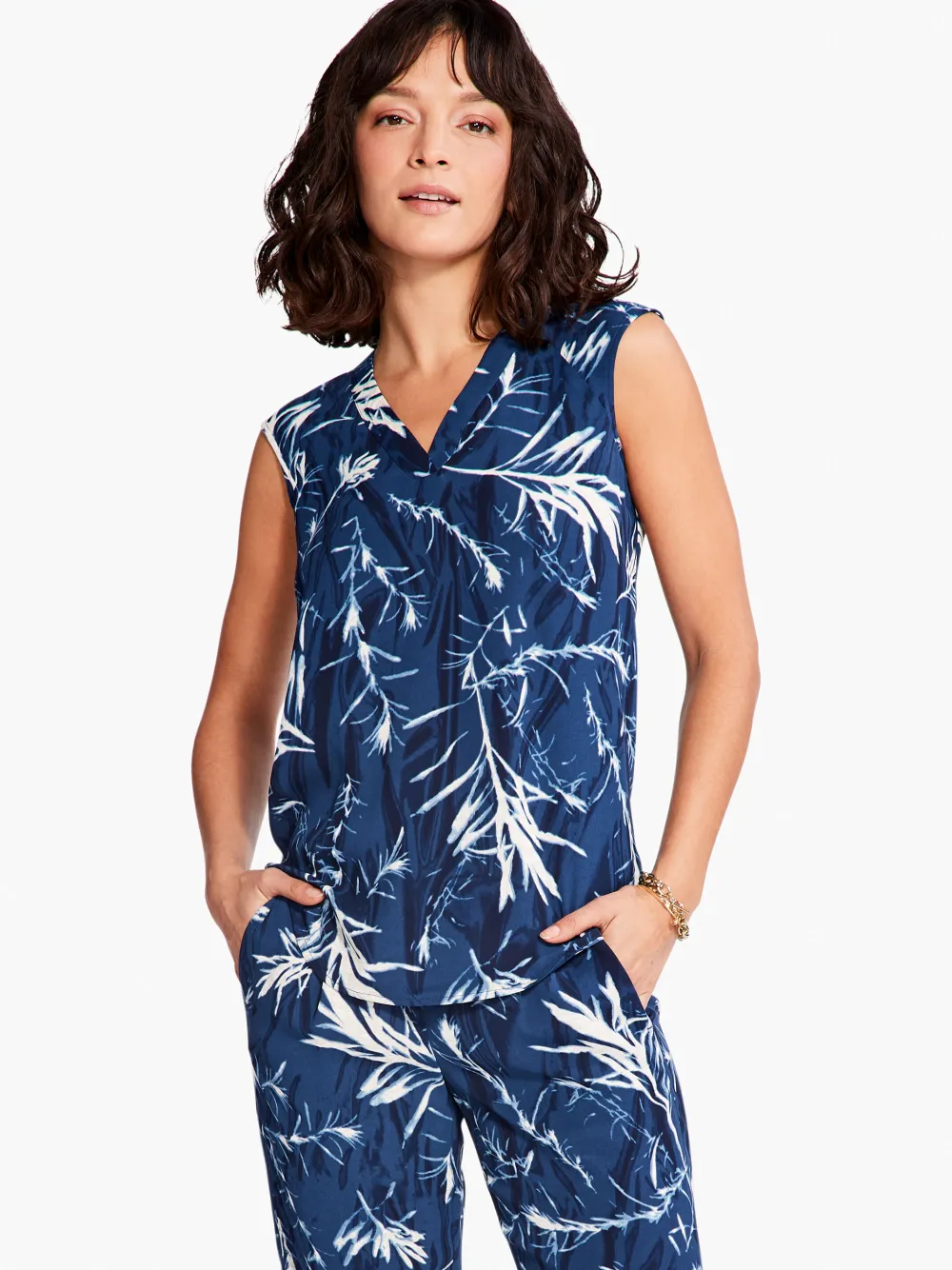 Shop NIC+ZOE Vintage Botanical Tank Blue Multi